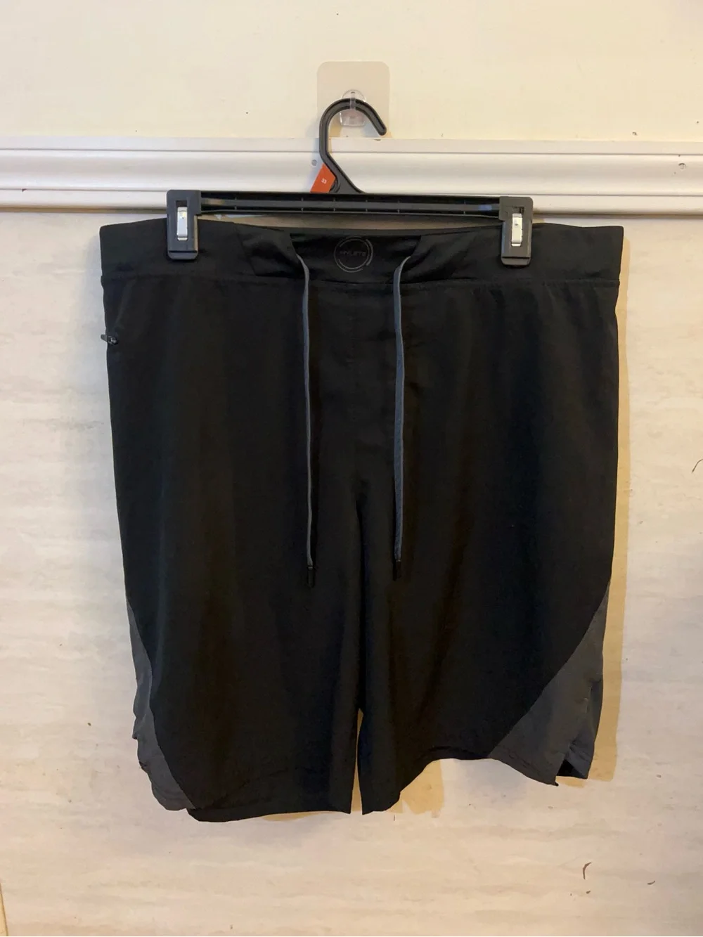 HYLETE Incline Shorts. Black / Gunmetal